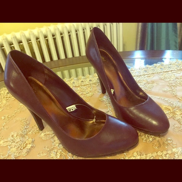 Mossimo Heels - Picture 1 of 4